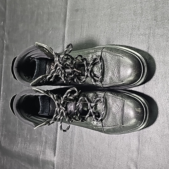 Y-3 boots - Picture 2 of 9